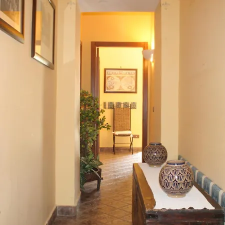 ベッド・アンド・ブレックファスト I Visconti ナポリ