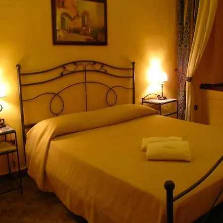 I Visconti Oda ve Kahvaltı Napoli