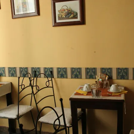 לינה וארוחת בוקר I Visconti