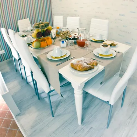 I Visconti נאפולי