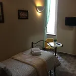 I Visconti 4* Nápoles